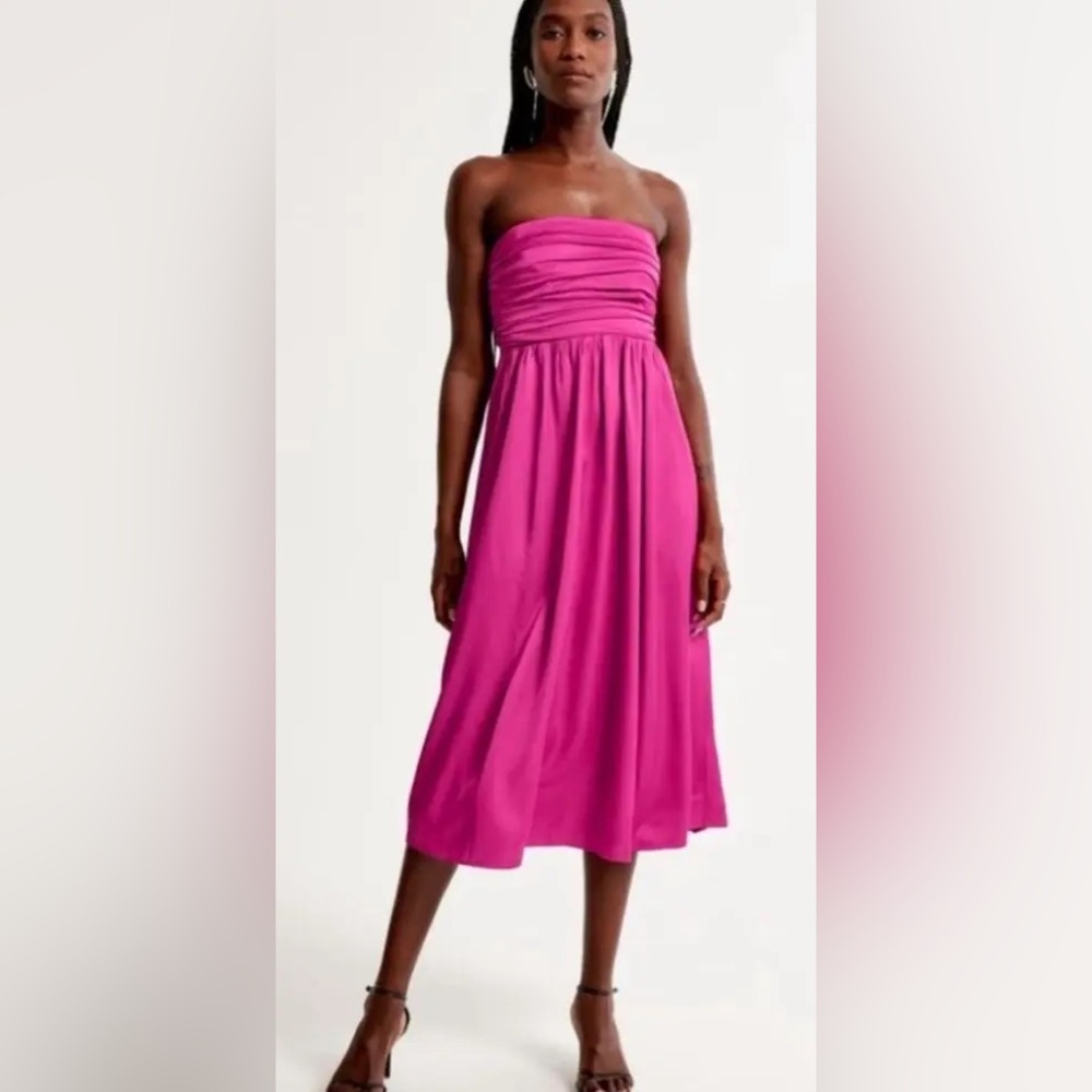 Abercrombie & Fitch Emerson Ruched Strapless Midi Dress in Hot Pink size L